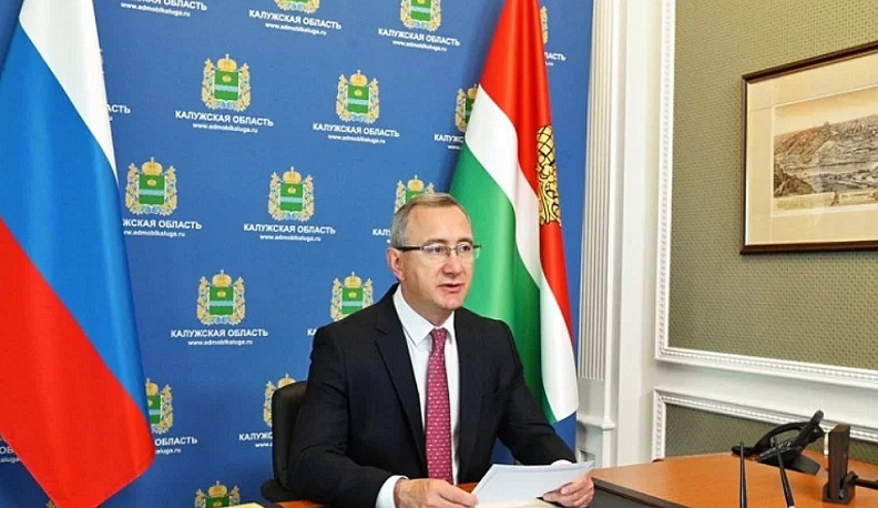 Владислав Шапша поздравил молодых калужан с праздником