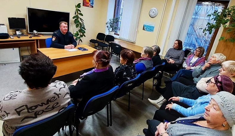 Людиновским пенсионерам объяснили, как не попасться на удочку мошенников