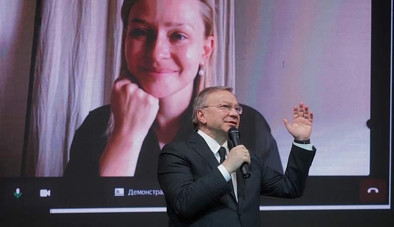 В Калуге презентовали снятый в космосе фильм