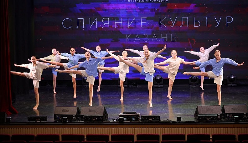 Калужский ансамбль «Ренессанс» стал победителем международного фестиваля «Слияние культур»