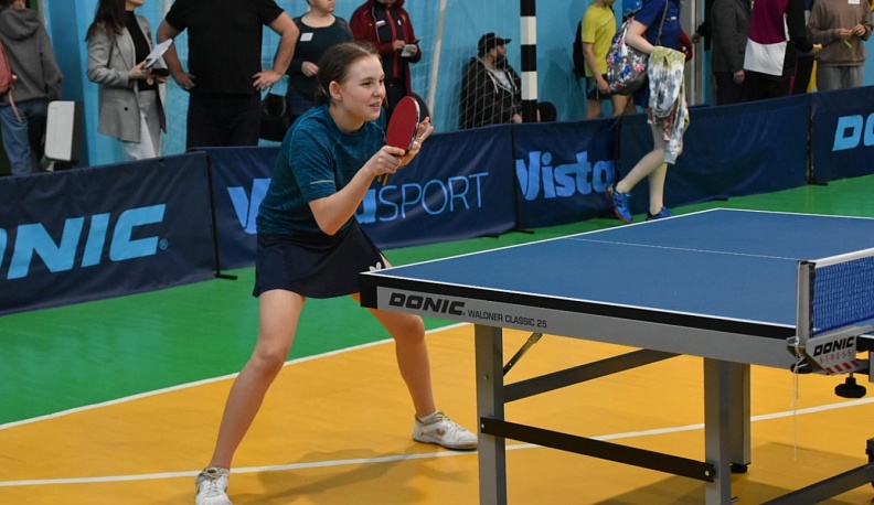 В Людинове Всероссийские соревнования по настольному теннису собрали десятки спортсменов со всей страны