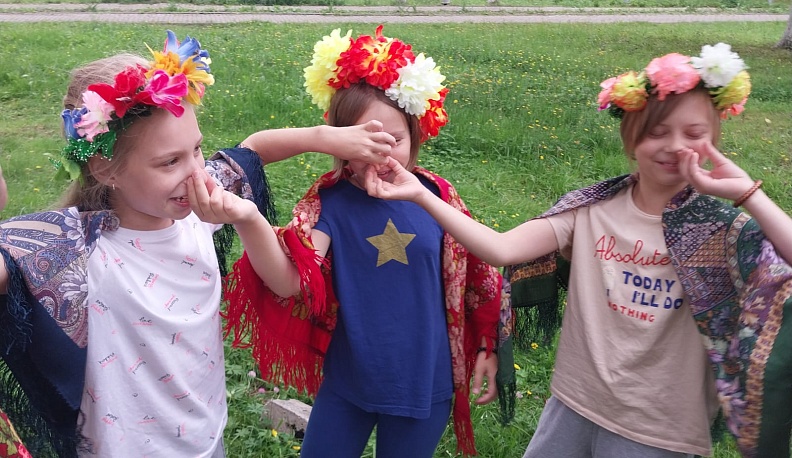 Детей из Людинова познакомили с играми народов России