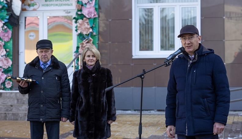 Медикам Калужской области передали 25 новых автомобилей