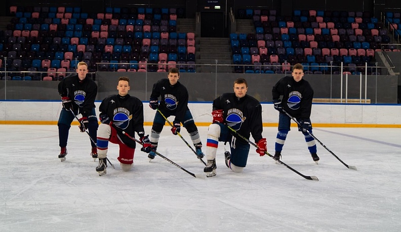 Калужане готовы к старту в Юношеской хоккейной лиге