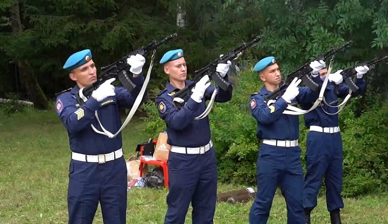 В Жуковском районе отметили день «голубых беретов»