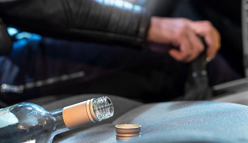 В Калуге поймали пьяного водителя с фальшивыми правами