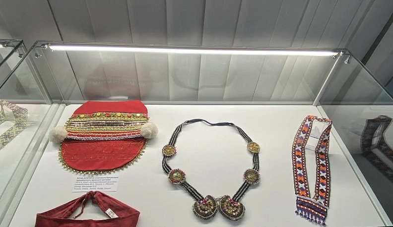 В Обнинске открылась выставка «Бисерные реки – кисейные берега»