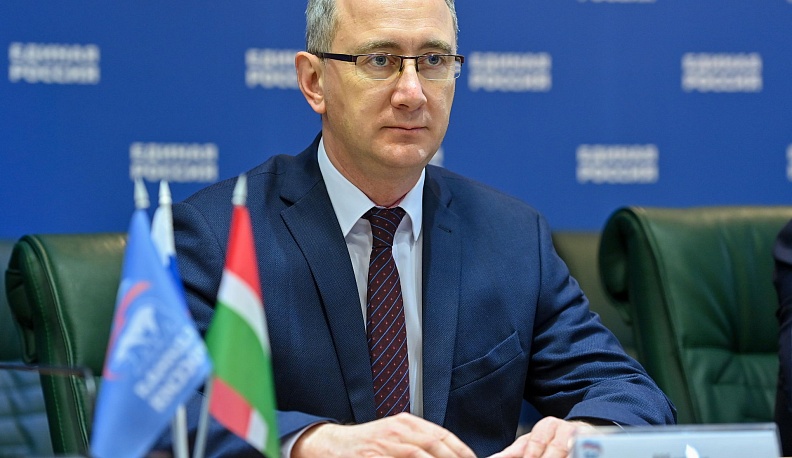 Владислав Шапша рассказал об успехах региона в экономический сфере за 2021 год