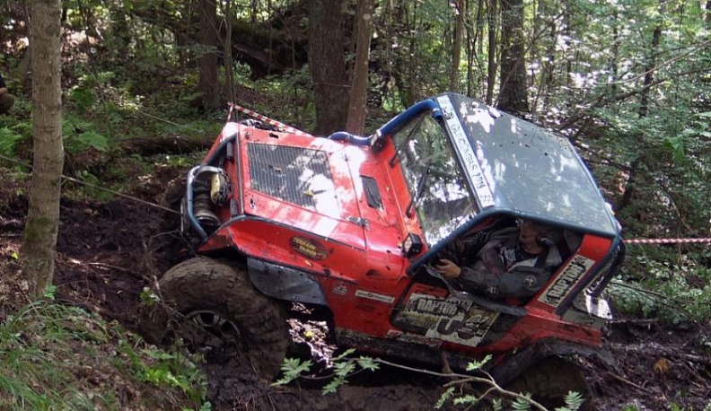 В Людинове прошли гонки по бездорожью