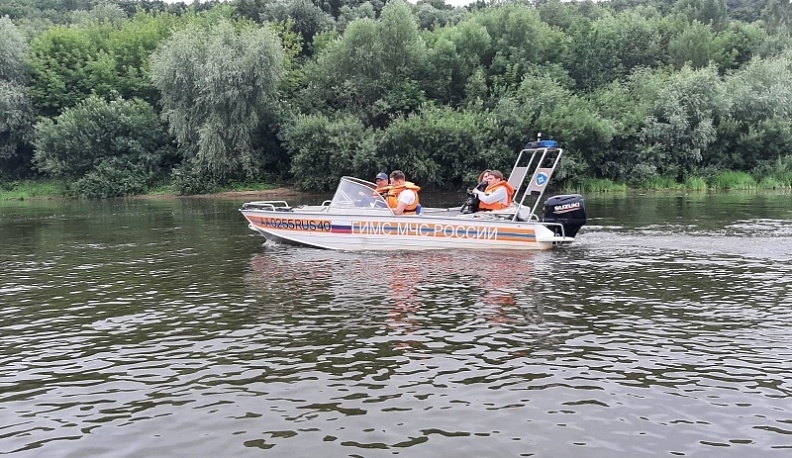Самыми распространенными нарушениями среди водителей водного транспорта в Калуге стали отсутствие спасательных жилетов и документов