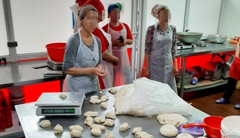 5 нелегальных мигрантов работали в калужской пекарне