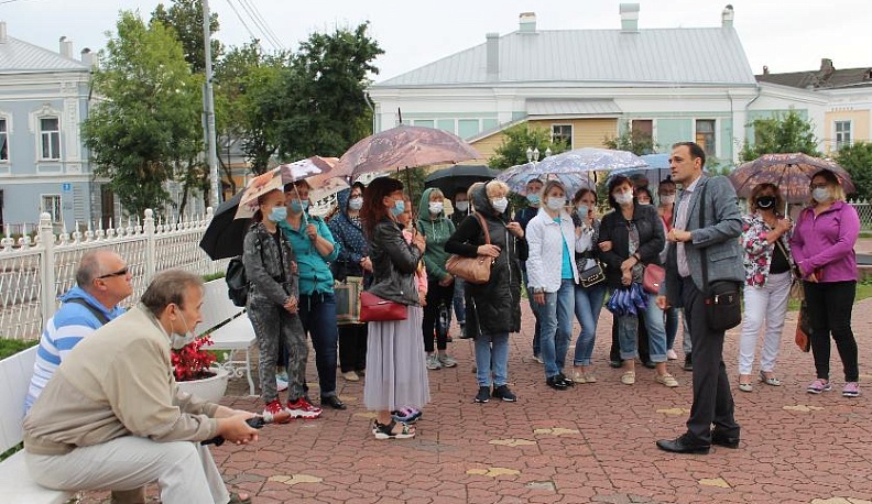 В Гостиных рядах предложили установить новый арт-объект – Шляпу Гоголя