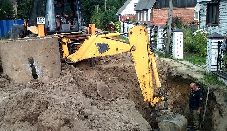 В посёлке Бетлица продолжается строительство второй очереди канализационных сетей
