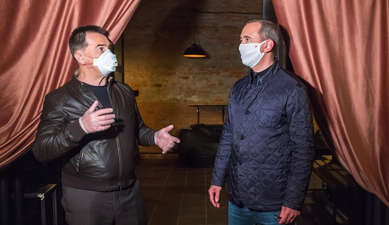 Театральную будут делать пошагово