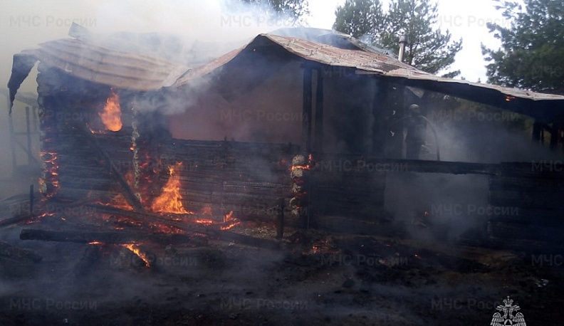 В Калужской области за два дня сгорели жилой дом и квартира