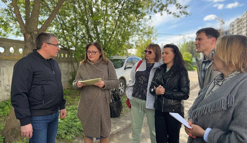 Дмитрий Денисов встретился с владельцами жилья в недостроенном калужском ЖК «Калейдоскоп»