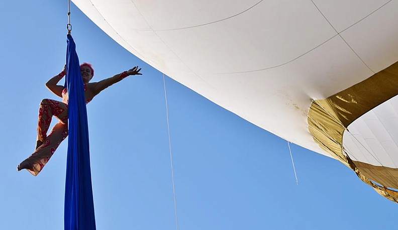 Танцующая в небесах