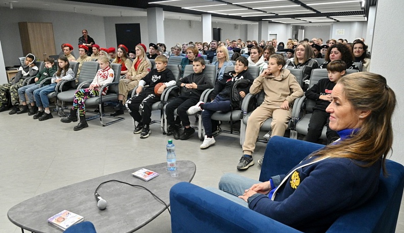 Калугу посетили легенды отечественного спорта