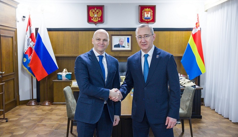 Владислав Шапша встретился с губернатором Калининградской области Алексеем Беспрóзванных