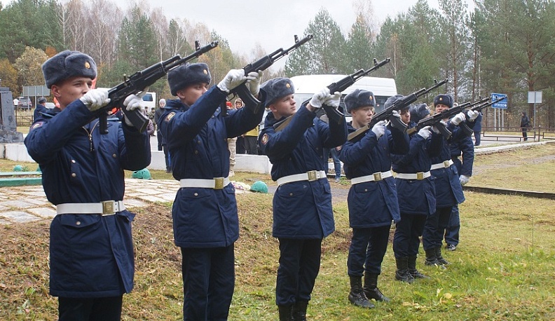 В Ульяновском районе состоялось захоронение воинских останков, поднятых за сезон