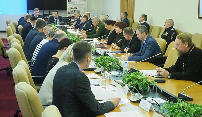 Почти, как в Кремле: калужские казаки готовят кавалерийский эскорт для праздников 