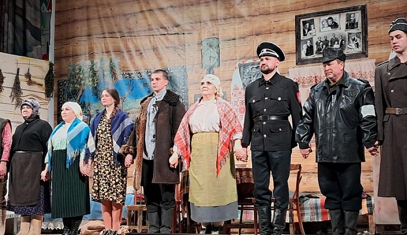 Хвастовичский народный театр открыл 53-й театральный сезон