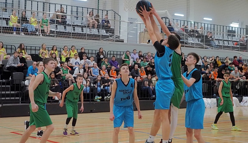 В Калуге завершен региональный этап чемпионата «Локобаскет - Школьная лига»