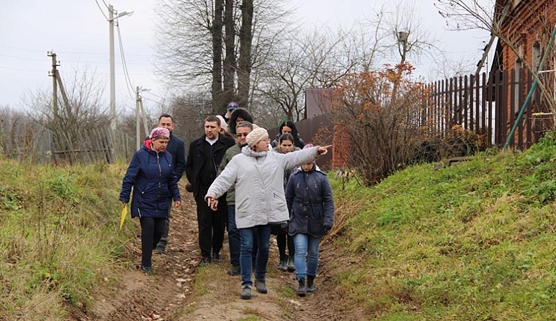 Городской Голова пообещал жителям Лихунов две новых автобусных остановки 