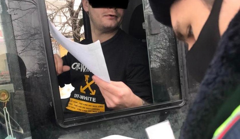 В Калуге водители маршруток нарушили "масочный" режим