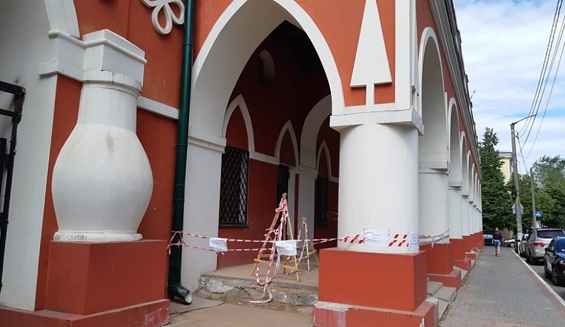 В Калуге в галерее Гостиных рядов обрушилась часть свода 