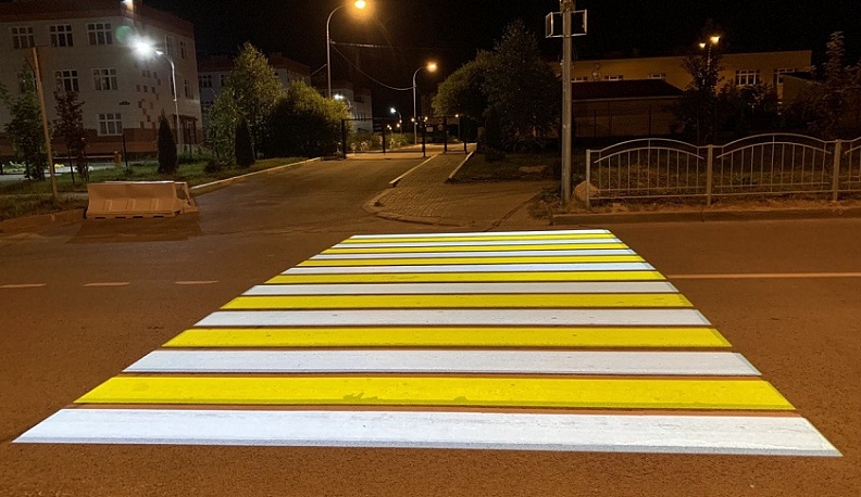 В Калужской области установлено 622 дорожных знака и 85 проекционных пешеходных переходов