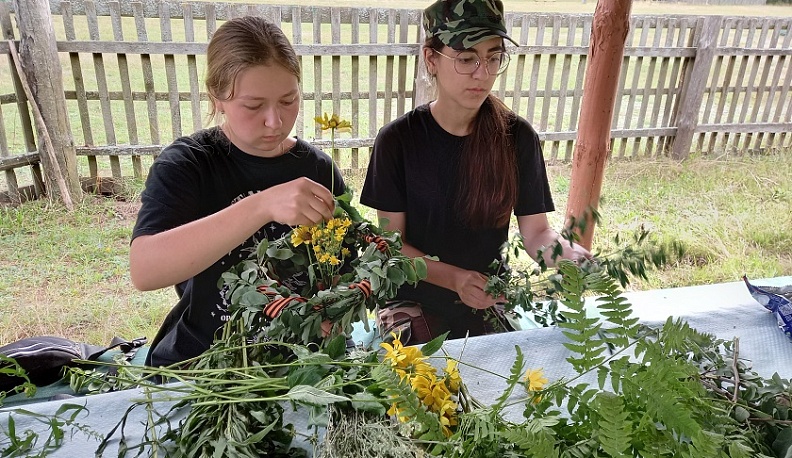 Школьники из Износковского района победили на международном молодёжном экослёте