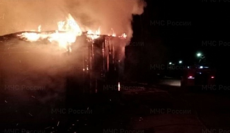 В Калужской области сгорел гараж с автомобилем