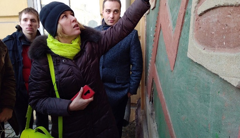 Эксперты оценят состояние панно на ул. Пушкина 