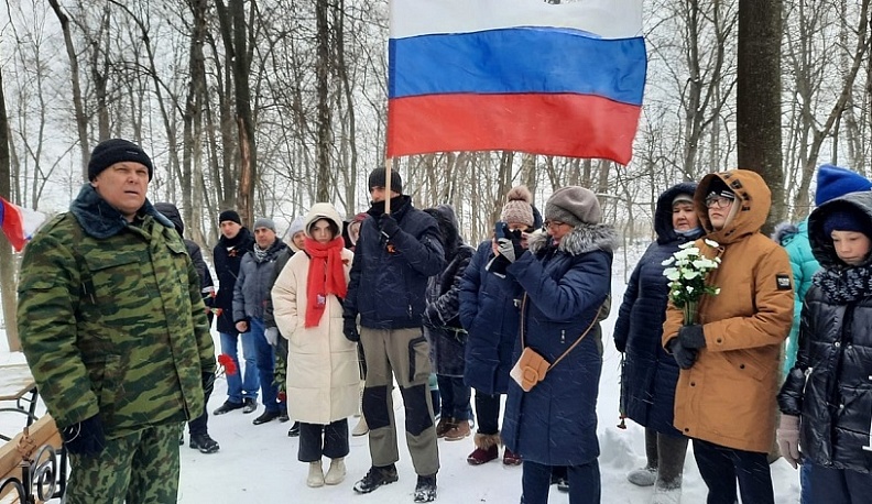 В Тарусском районе прошёл автопробег, посвящённый защитникам Отечества