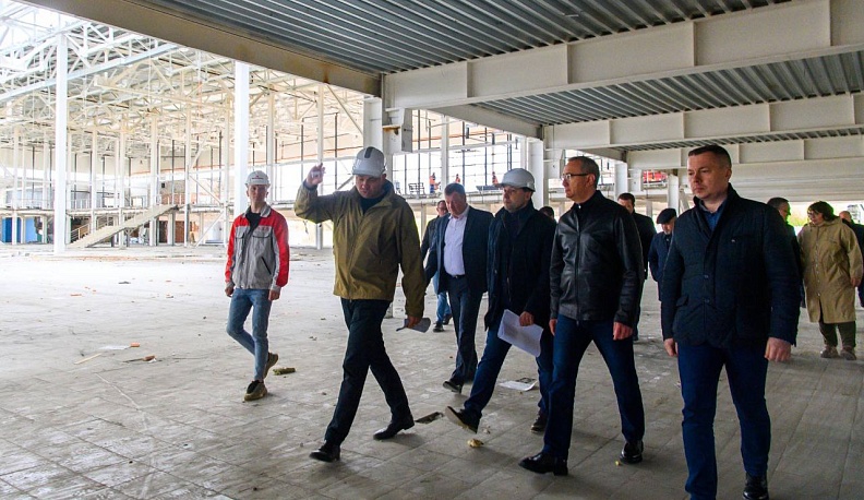 Владислав Шапша посетил стройплощадку будущего федерального технопарка в Калуге