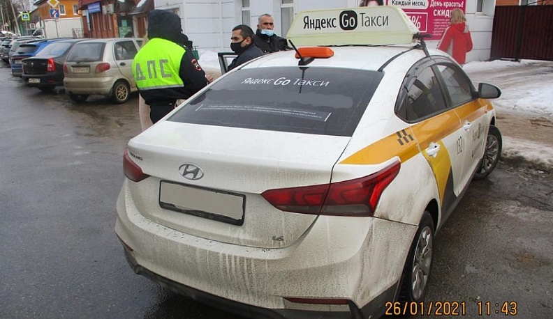 Среди медынских таксистов не нашлось нарушителей масочного режима