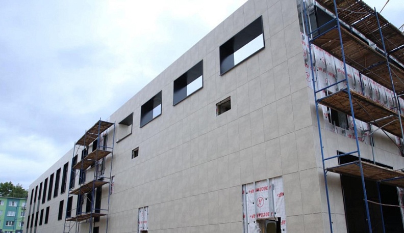 На стройплощадке калужского ТЮЗа будет больше рабочих