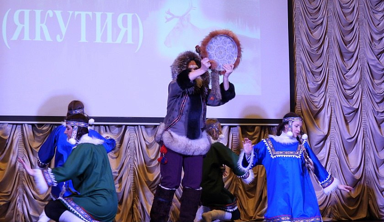 В Износках на фестивале национальных культур представили восемь народностей России