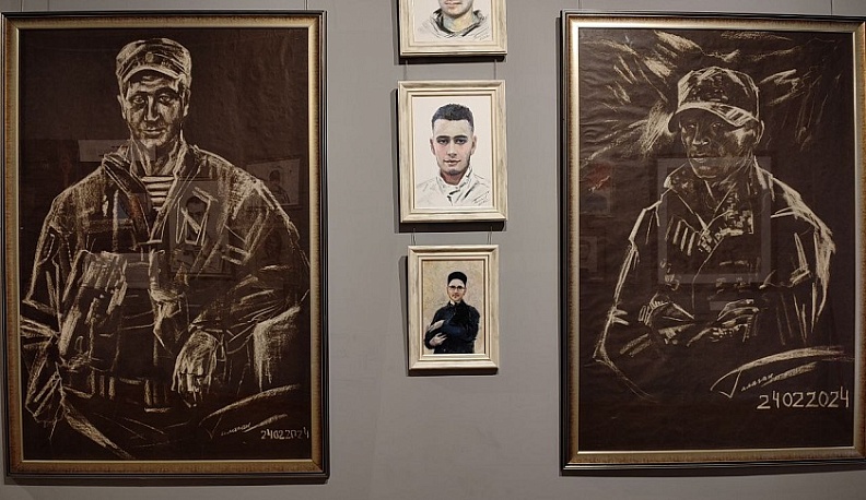 В Калуге начала работать выставка, посвящённая участникам СВО