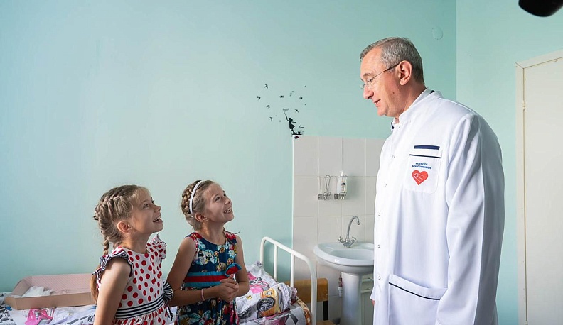 Владислав Шапша посетил детскую областную больницу