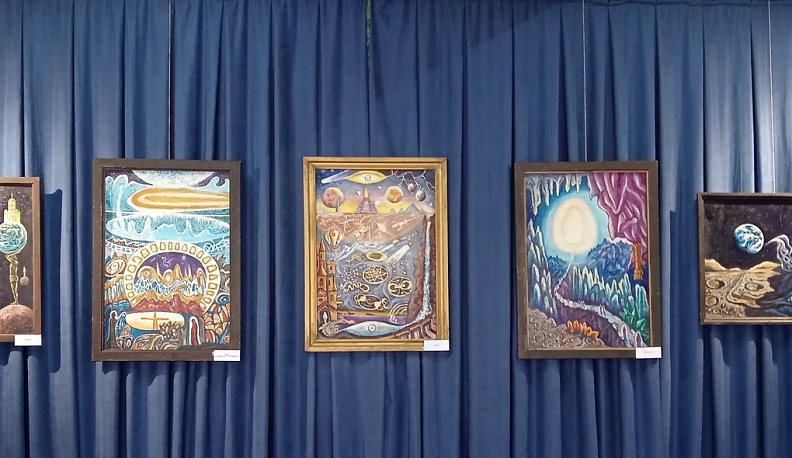 В Кондрове открылась «космическая»  художественная выставка