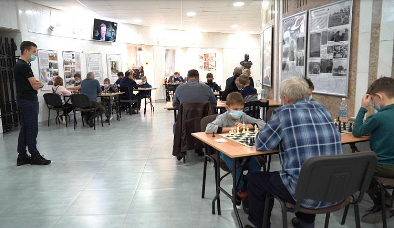 В Жукове состоялся турнир по быстрым шахматам