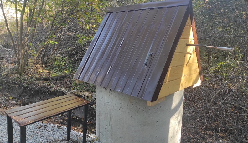 В Износках по инициативе местных жителей благоустроили родник