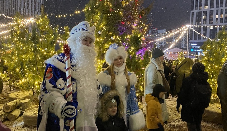 Главный зимний фестиваль «Дуб и Ёлка» в Обнинске собрал тысячи горожан