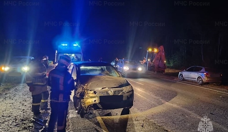 В Малоярославецком районе легковушка столкнулась с трактором