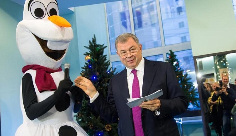 Анатолий Артамонов исполнит желание калужской школьницы