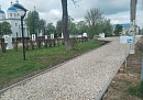 В Мещовске благоустраивают территорию у мемориального комплекса 
