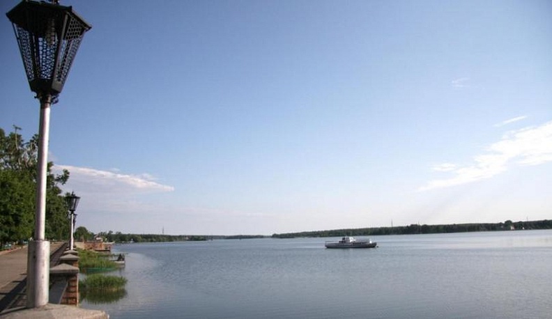 Ситуацию с экологической реабилитацией озера Ломпадь контролирует Минприроды РФ