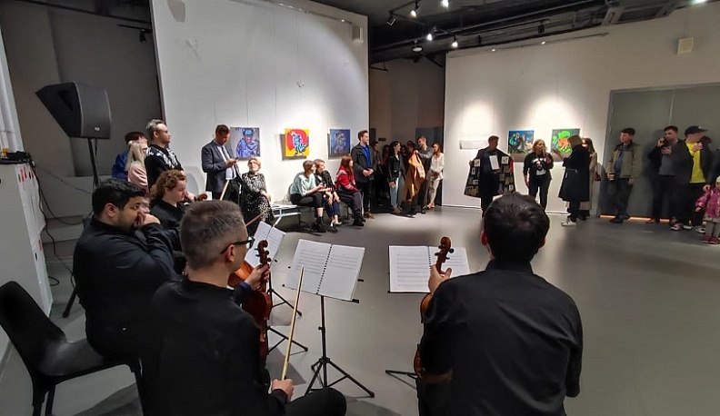 Картины, созданные при помощи нейросети Сбера впервые выставлены в Инновационном культурном центре Калуги